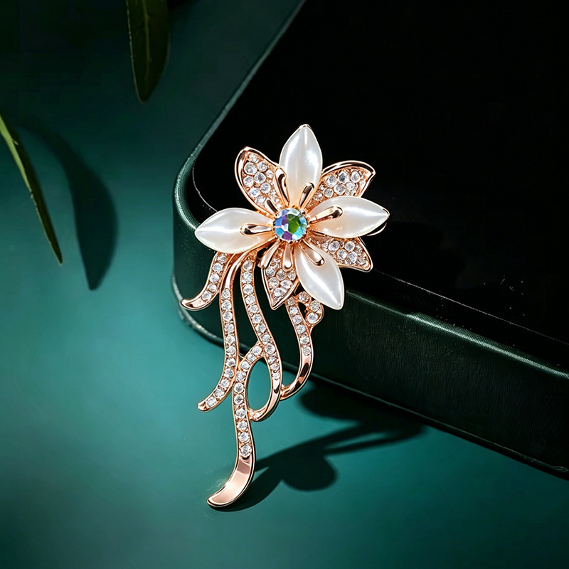 Women Accessories Bouquet - دبابيس زهرة الأوركيد المرصعة بالأحجار الكريمة