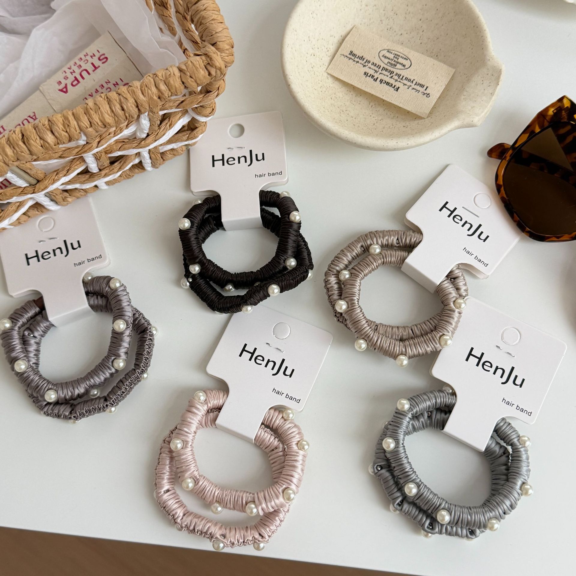 Scrunchie Satin Set - ربطات شعر من الساتان مكونة من