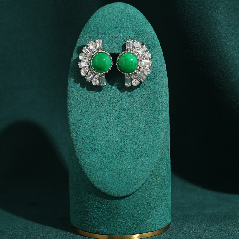 أقراط نصف زهرة من العقيق الأخض - مراجعة Women'S Accessories Trends 2026 وسعره