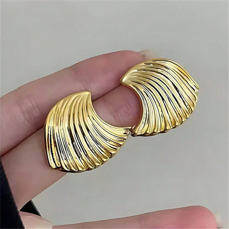 Pendientes 2024 tendencia zara - مراجعة Women'S Accessories Zara وسعره