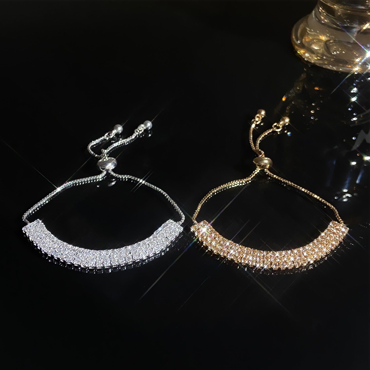 سوار كريستال كوري أنيق بثلاثة  - مراجعة Women'S Accessories Trends 2026 وسعره