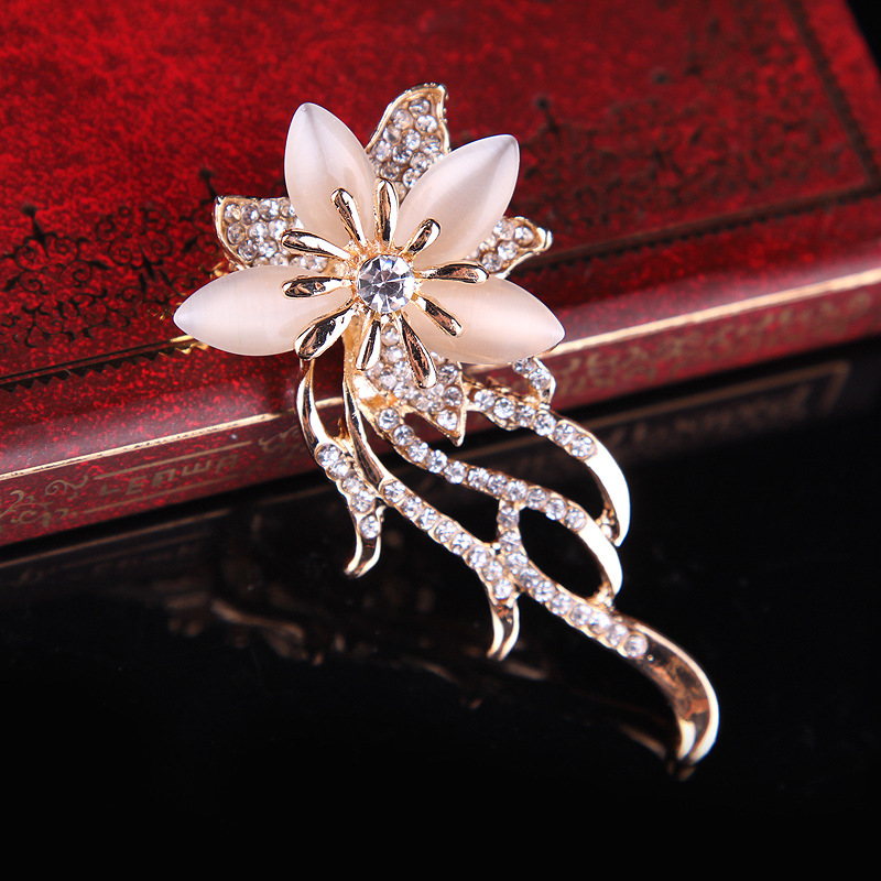 دبابيس زهرة الأوركيد المرصعة ب - مراجعة Women Accessories Bouquet وسعره