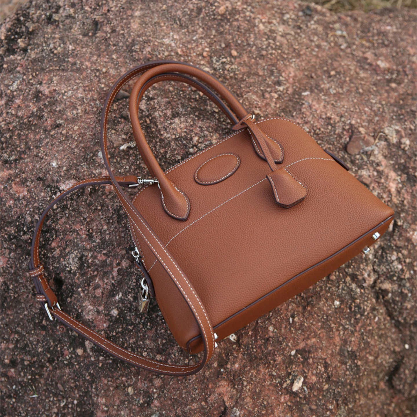 حقيبة يد نسائية جديدة على شكل  - مراجعة Women'S Accessories Purse وسعره