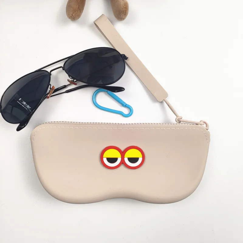 حافظة نظارات سيليكون محمولة جد - مراجعة Women Accessories Store وسعره