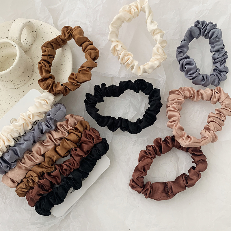 1 مجموعة الحرير الساتان بلون S - مراجعة Scrunchie Satin Set وسعره