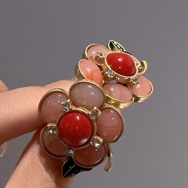أقراط زهرة وردية من الحجر الطب - مراجعة Women'S Accessories Trends 2026 وسعره